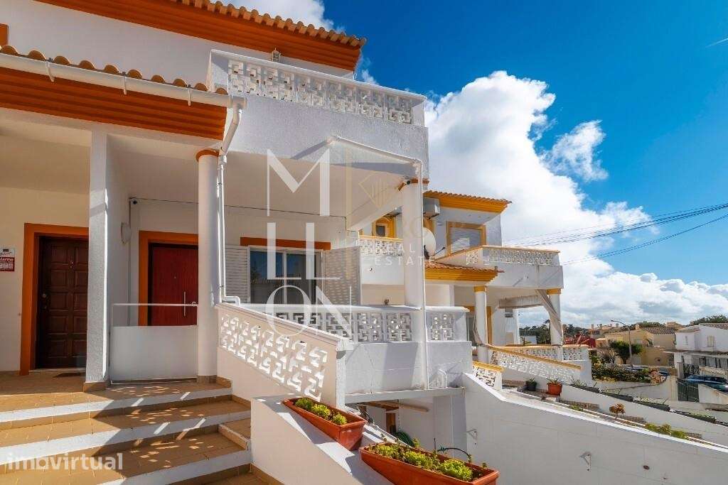 Moradia T2+2 com garagem, logradouro e sem condomínio | Albufeira - Grande imagem: 3/46