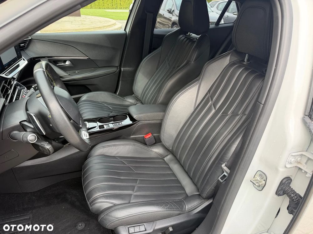 Peugeot 2008 PureTech 155 EAT8 GT Pack - 14