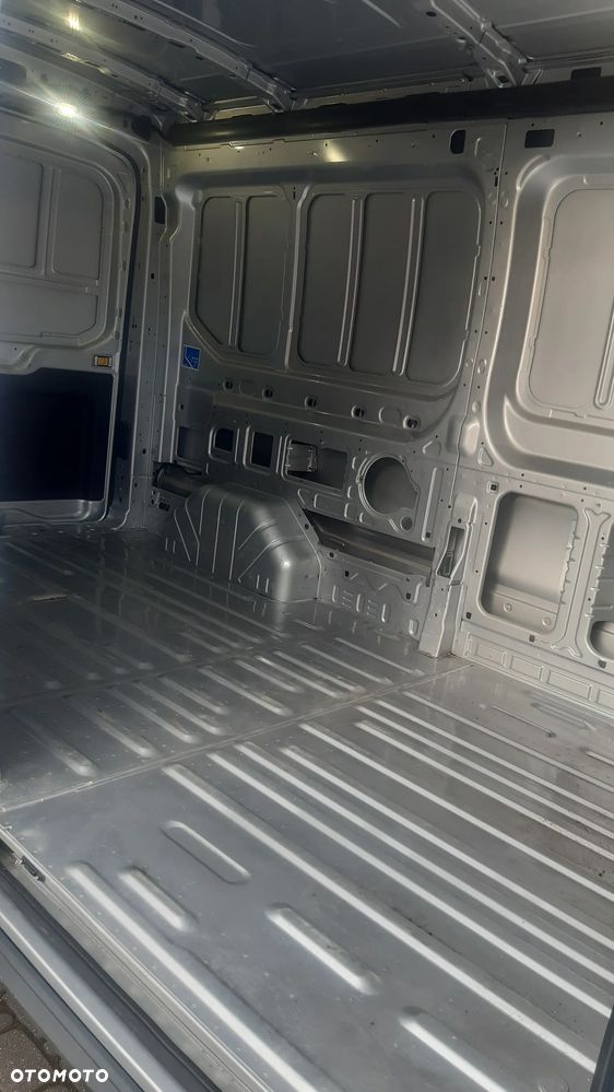 Ford Transit - 26