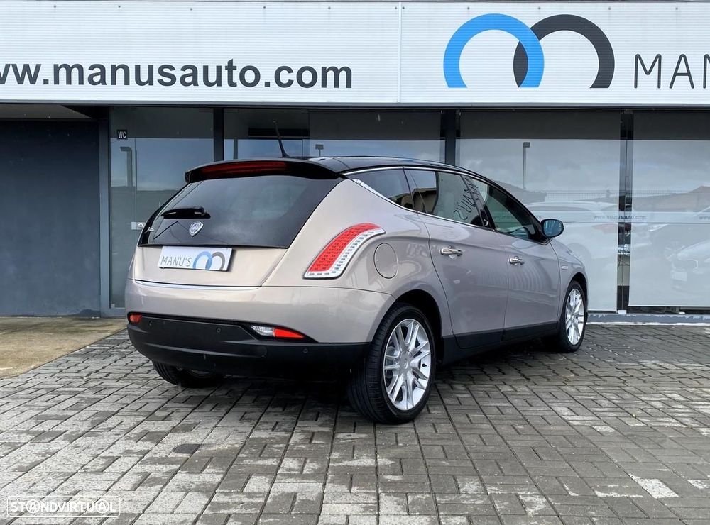 Lancia Delta 1.6 M-Jet Platino - 9