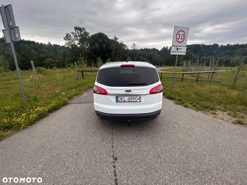 Ford S-Max - 9