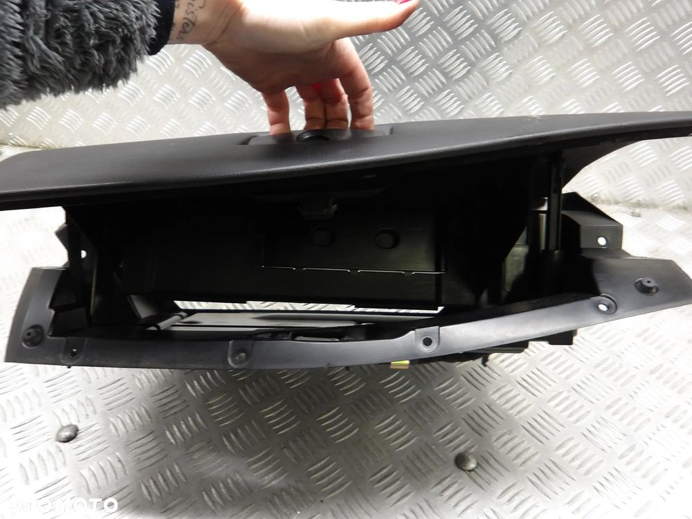 BMW E60 03-07 SEDAN 2.0B SCHOWEK PASAŻERA 51167034080 - 2