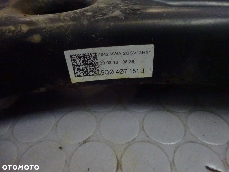 5Q0407151J 5Q0407152J Wahacz L P VW Golf VII czesci - 2