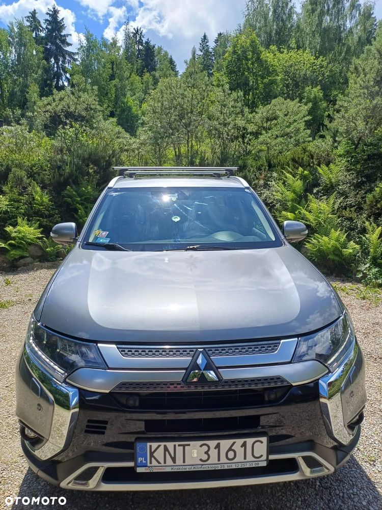 Mitsubishi Outlander 2.0 Intense + Navi 4WD CVT - 4