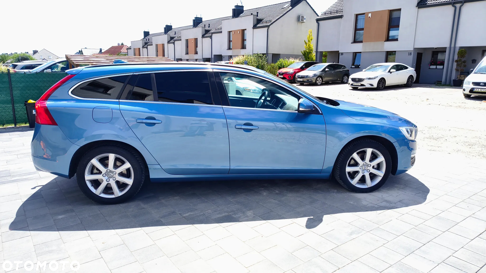 Volvo V60 T5 Drive-E Momentum - 4