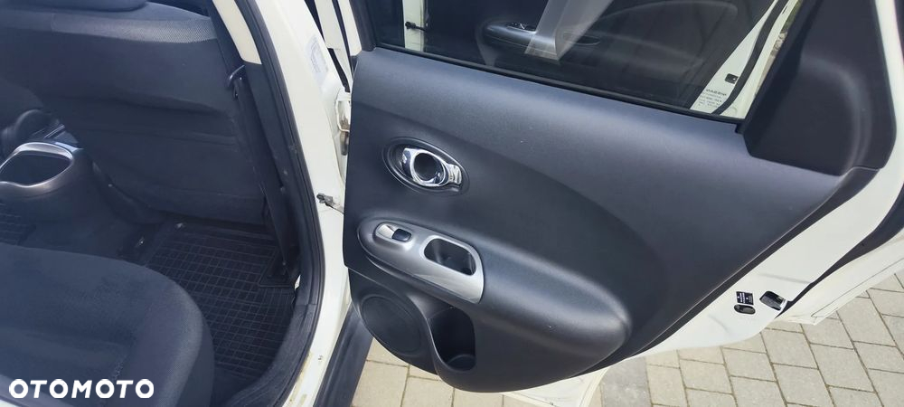 Nissan Juke 1.6 T Acenta - 11