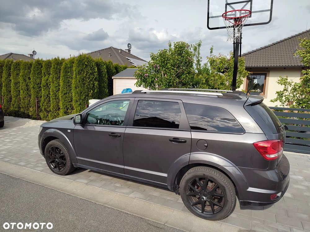 Fiat Freemont 2.0 Multijet Lounge AWD - 4