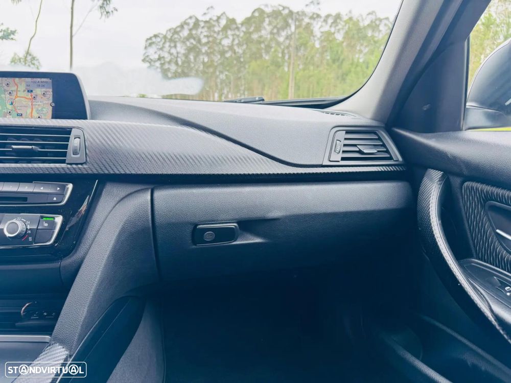 BMW 320 d Line Sport Shadow - 34