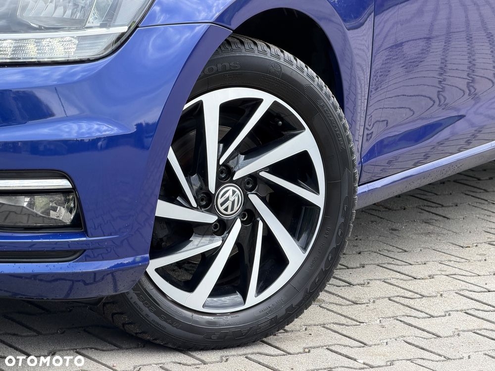Volkswagen Golf - 2