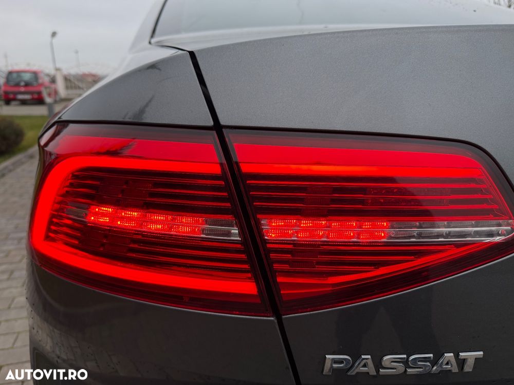 Volkswagen Passat - 20