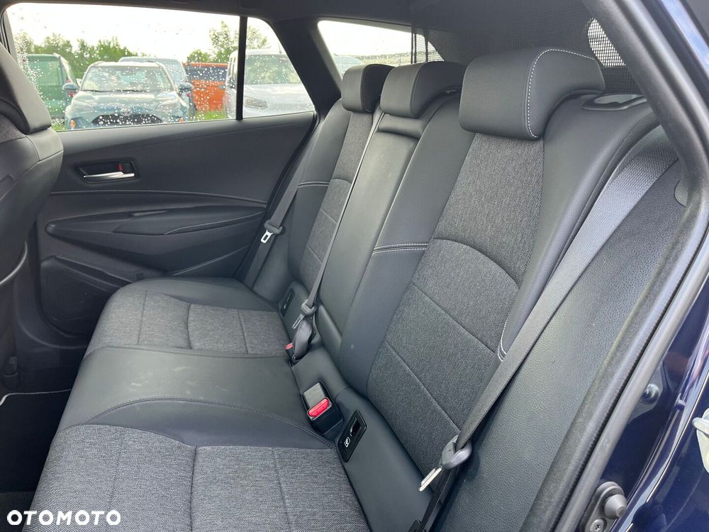 Toyota Corolla 1.8 Hybrid Style - 23