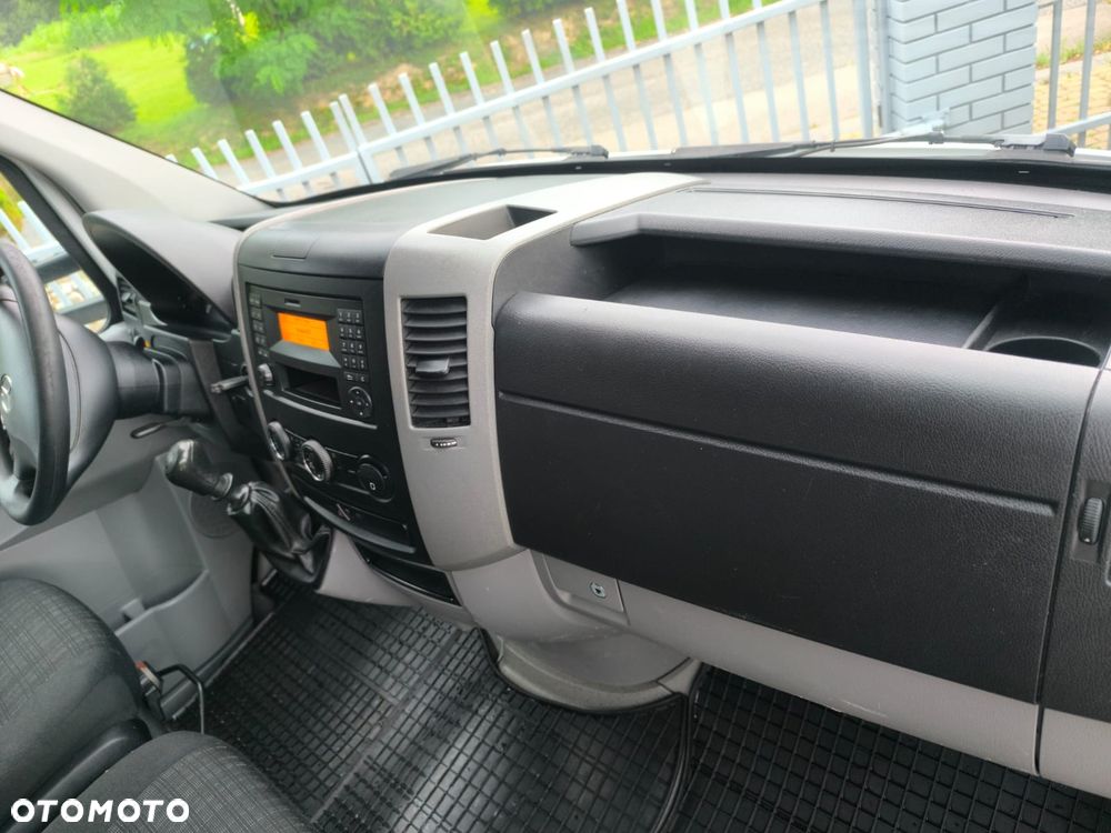 Mercedes-Benz SPRINTER - 29