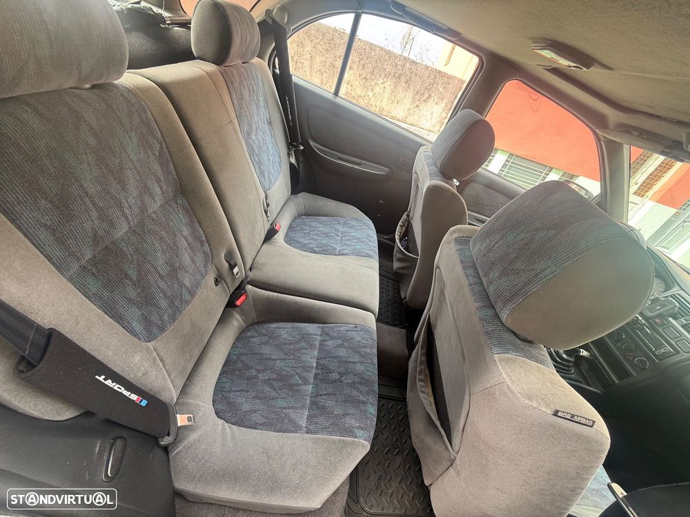Nissan Almera - 10
