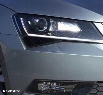 ZAŚLEPKA SPRYSKIWACZA SKODA SUPERB 3 KOLORY - 6