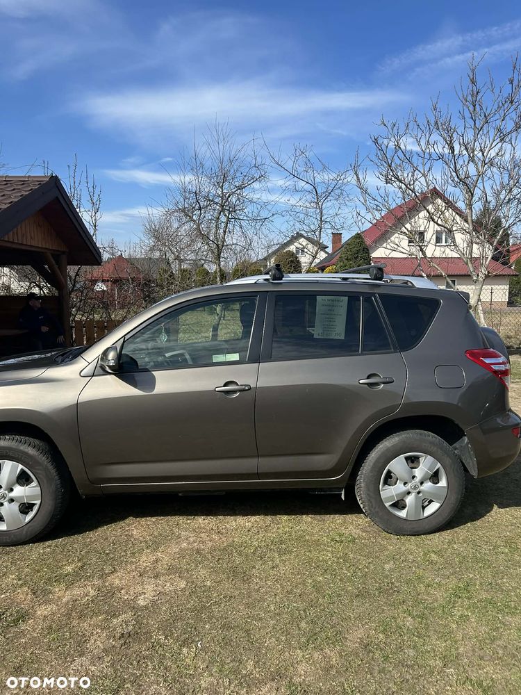 Toyota RAV4 - 3