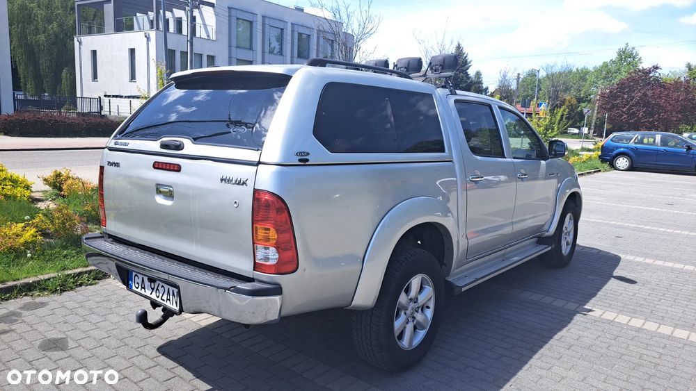 Toyota Hilux 3.0 D-4D Sol - 6