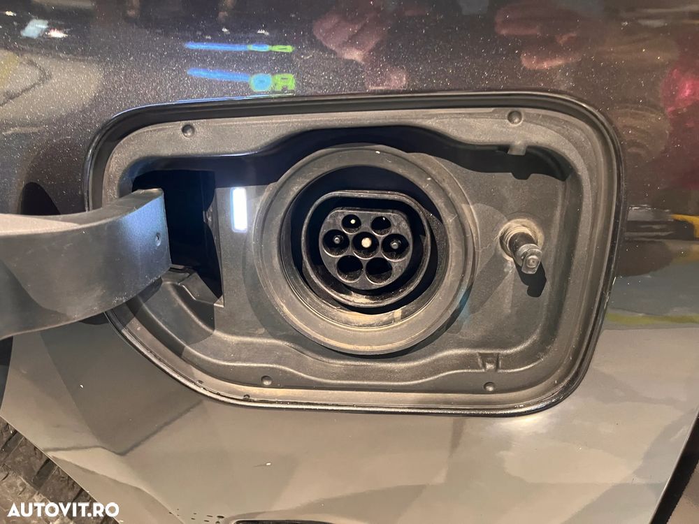 BMW Seria 5 530e xDrive AT PHEV - 17