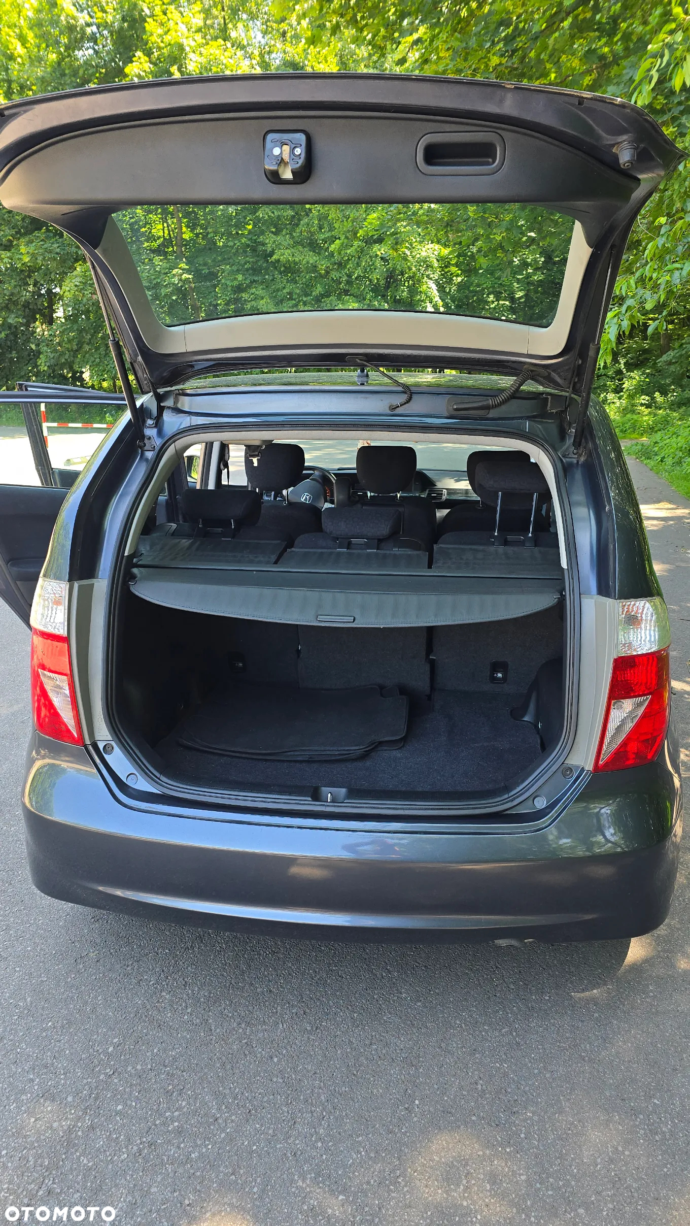 Honda FR-V 1.7 - 5