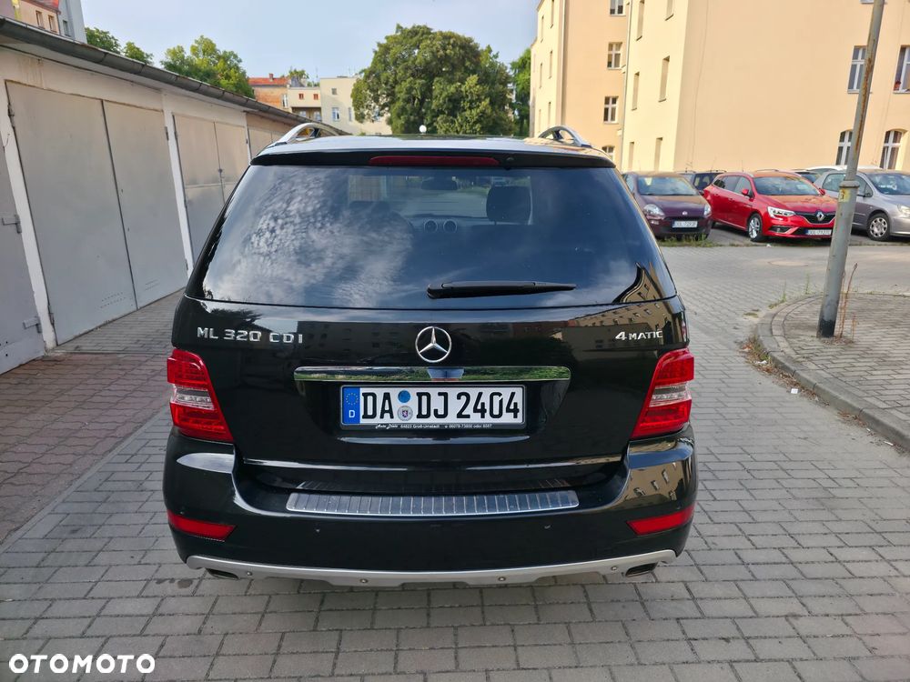 Mercedes-Benz ML 320 CDI 4-Matic - 4