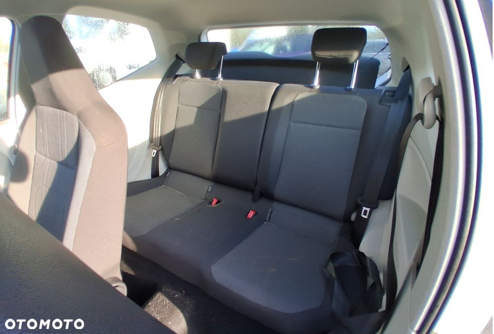 Volkswagen up! 1.0 move - 19