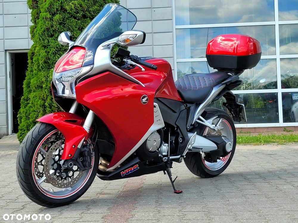 Honda VFR - 2