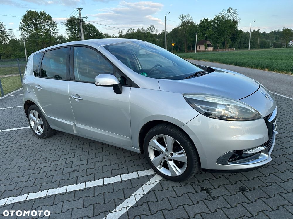 Renault Scenic 1.6 16V 110 Dynamique - 13