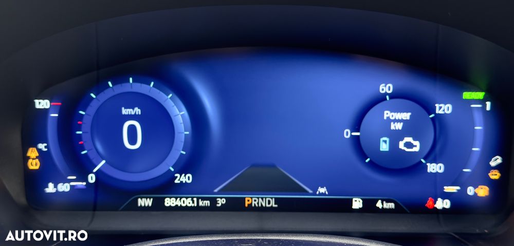 Ford Kuga 2.5 Duratec FHEV 4x4 ST-LINE X - 11