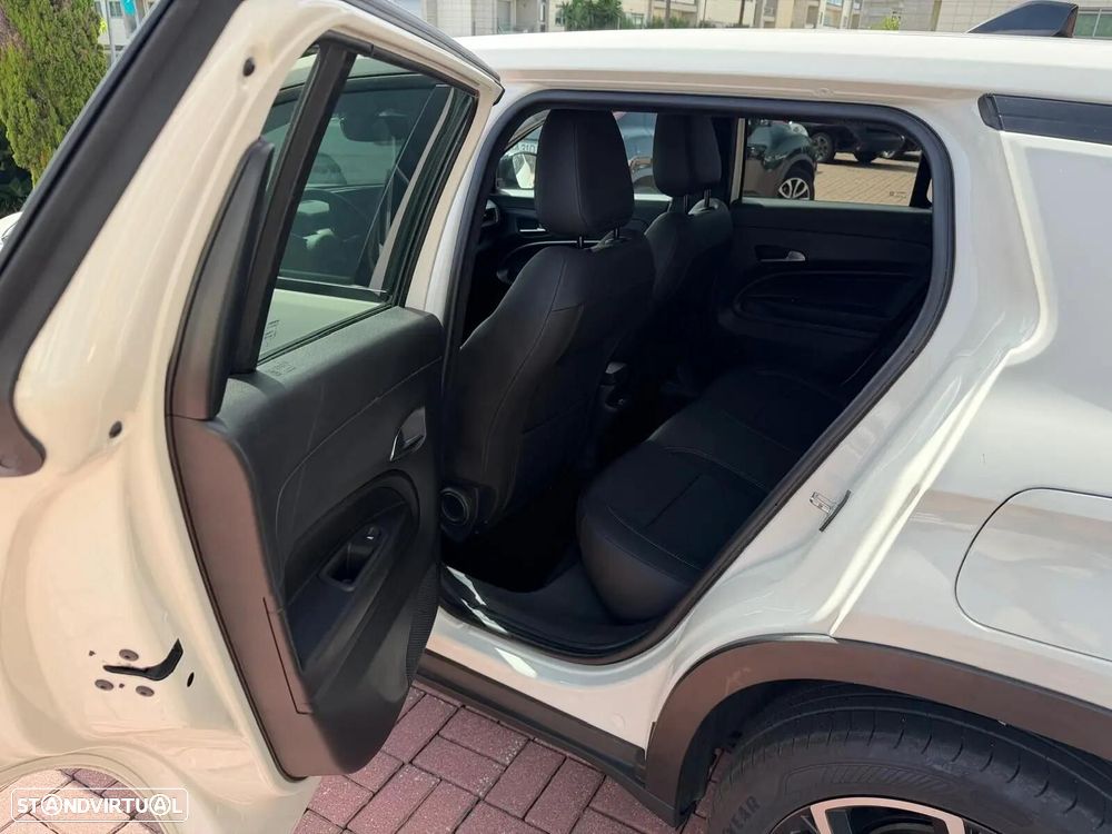 Jeep Avenger 1.2 e-Hybrid Altitude DCT - 18