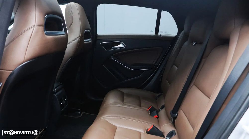 Mercedes-Benz CLA 220 d Shooting Brake AMG Line Aut. - 20