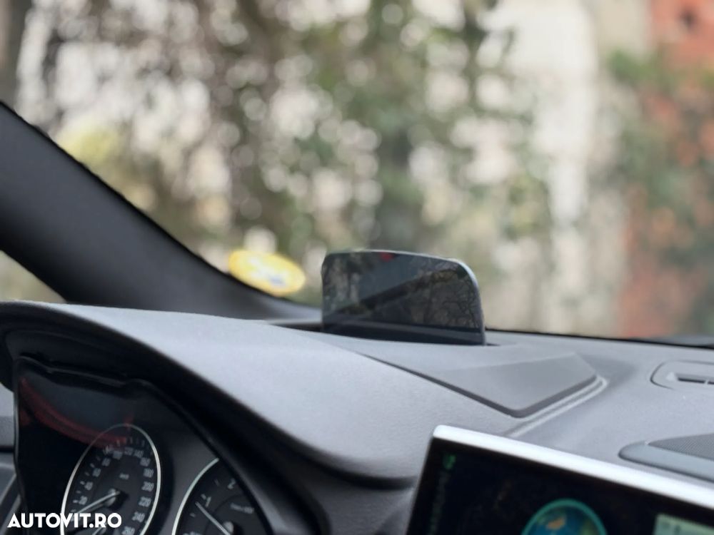 BMW Seria 2 218d - 20