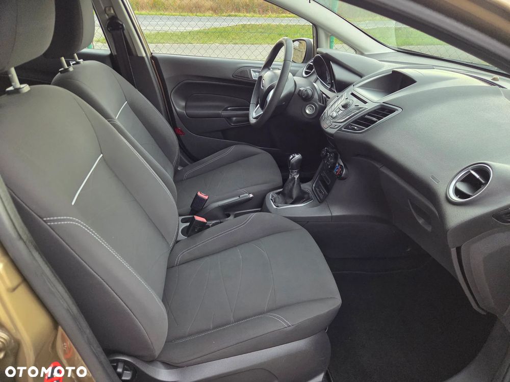 Ford Fiesta 1.0 Champions Edition - 9