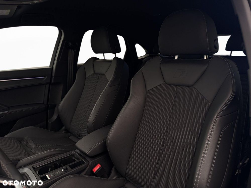 Audi Q3 Sportback 40 TFSI Quattro S-Line S tronic - 14