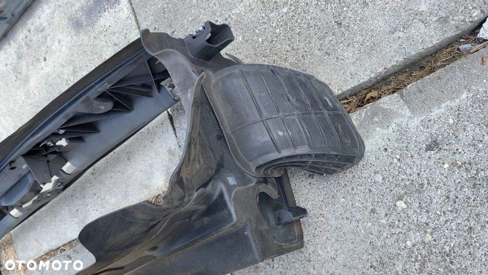 BMW F32 F33 F36 KIEROWNICA POWIETRZA WLOT 7290610 USZKODZONA - 4