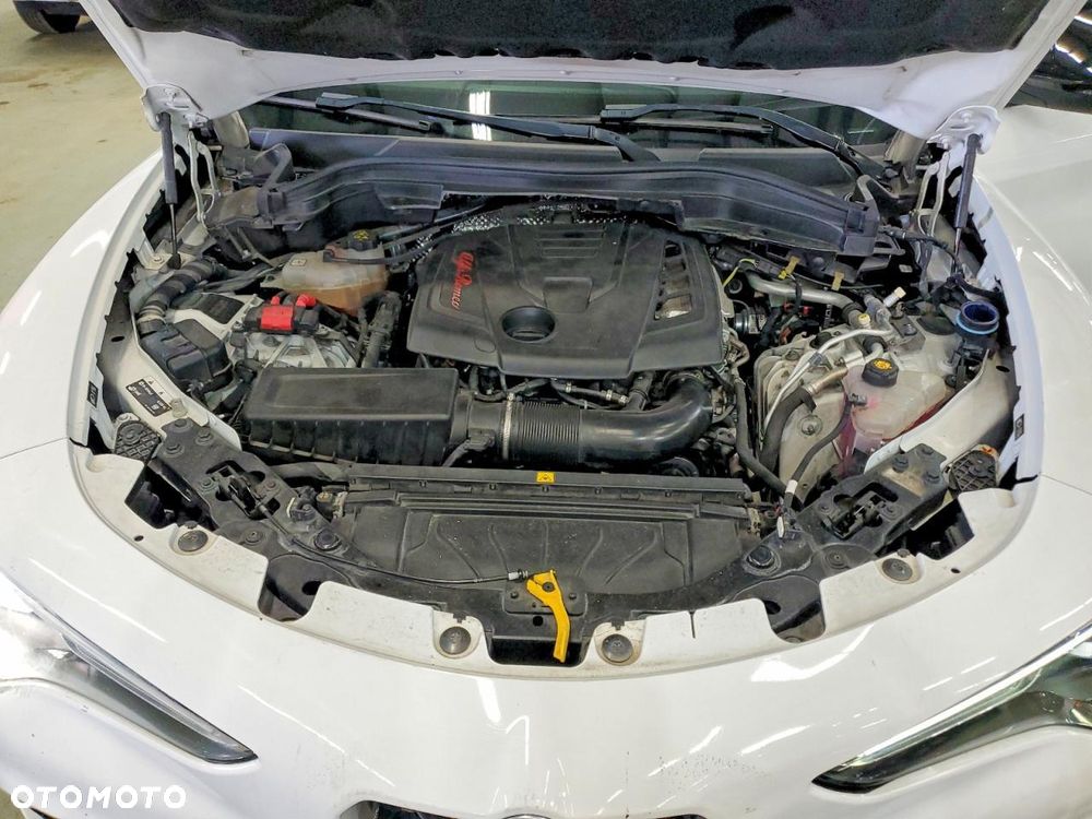 Alfa Romeo Stelvio 2.0 Turbo Q4 - 10