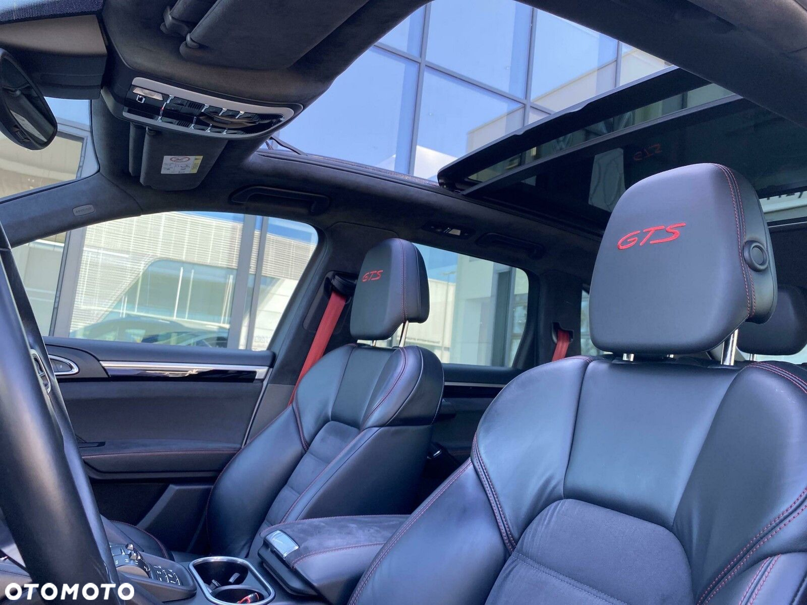 Porsche Cayenne GTS - 13