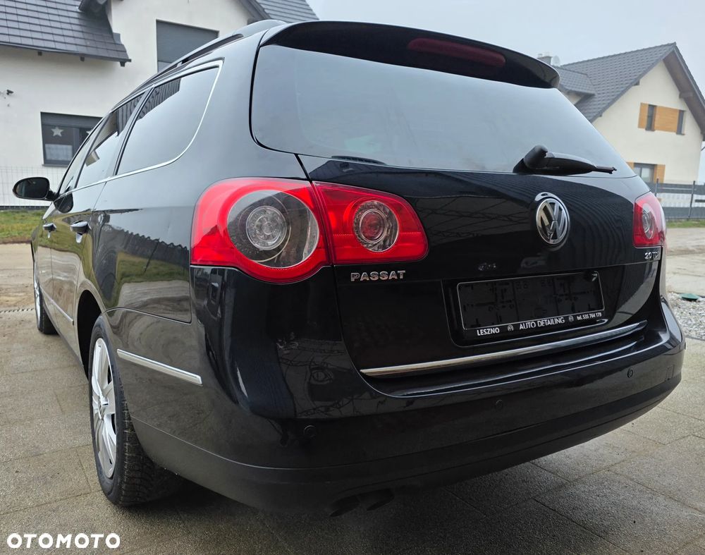 Volkswagen Passat Variant 2.0 TDI BlueMotion Technology DPF Comfortline - 8