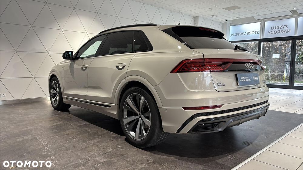 Audi Q8 - 3