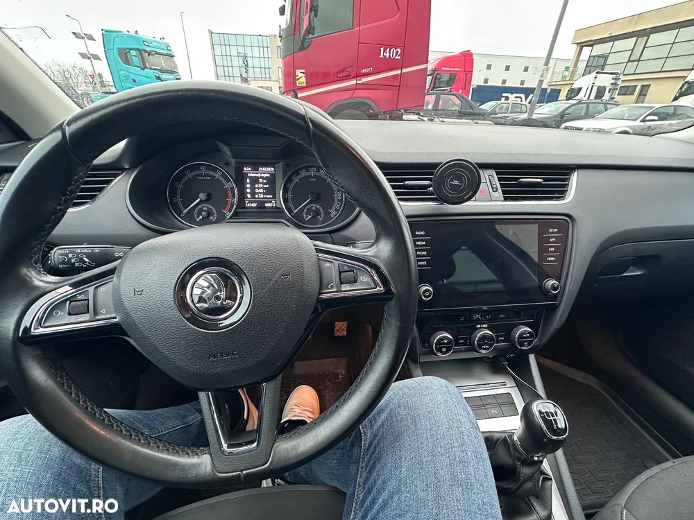 Skoda Octavia 1.4 TSI Ambition - 5