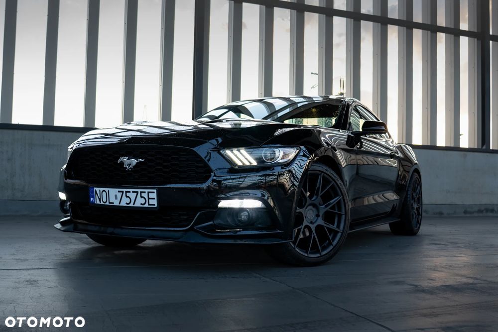 Ford Mustang 2.3 EcoBoost - 8