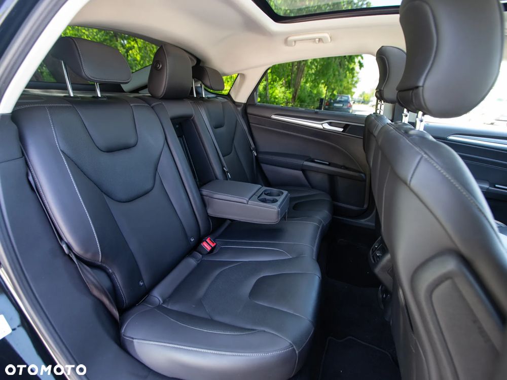 Ford Mondeo 2.0 TDCi Titanium PowerShift - 18