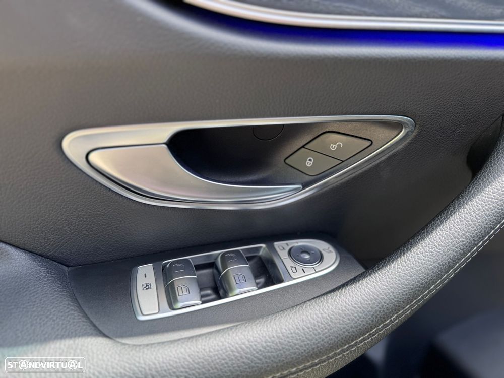 Mercedes-Benz E 220 d AMG Line - 30