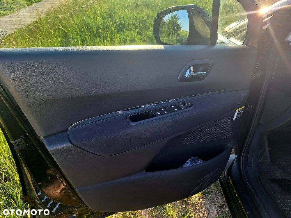 Peugeot 5008 - 15