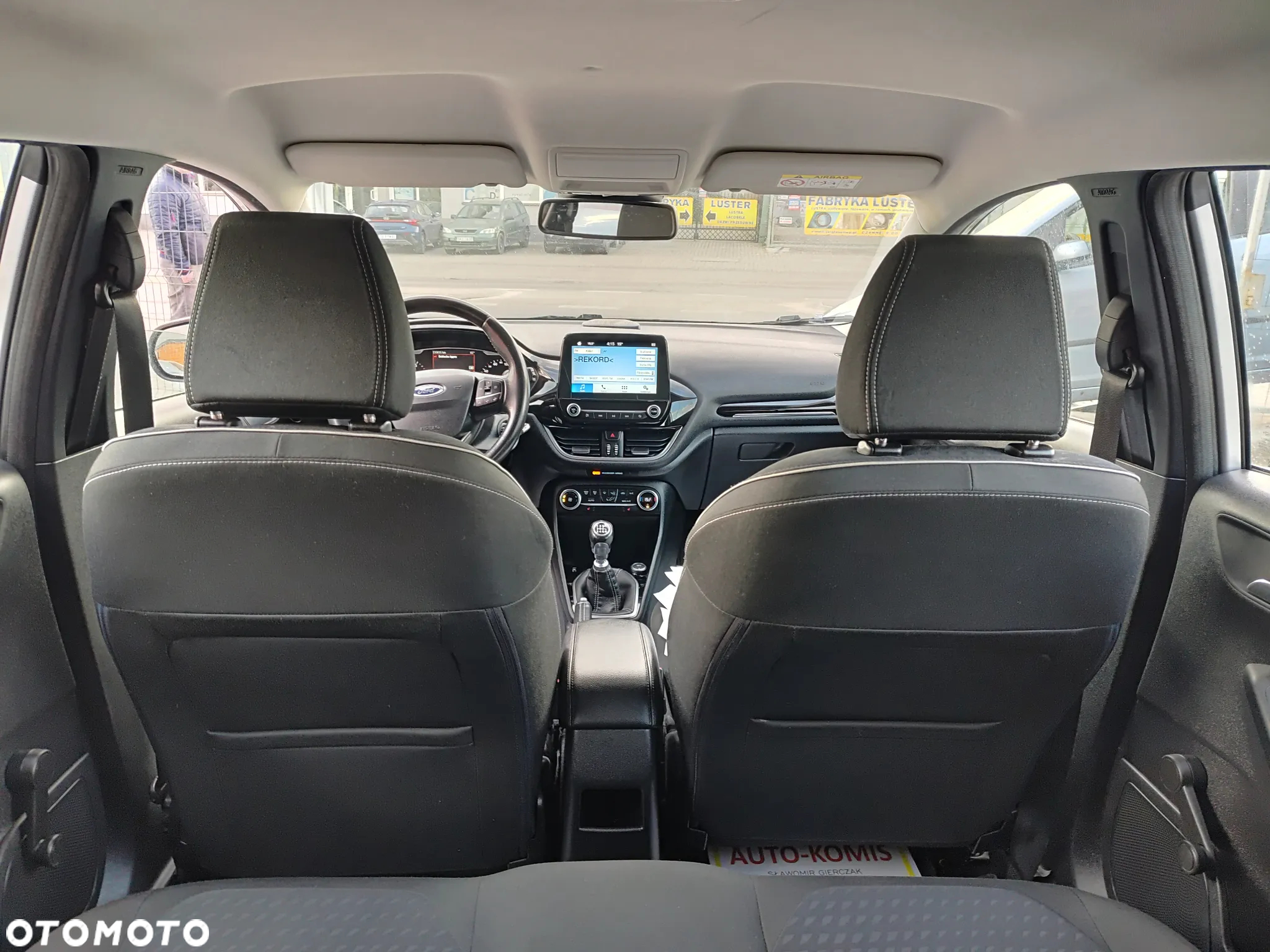 Ford Fiesta 1.0 EcoBoost S&S ST-LINE - 24