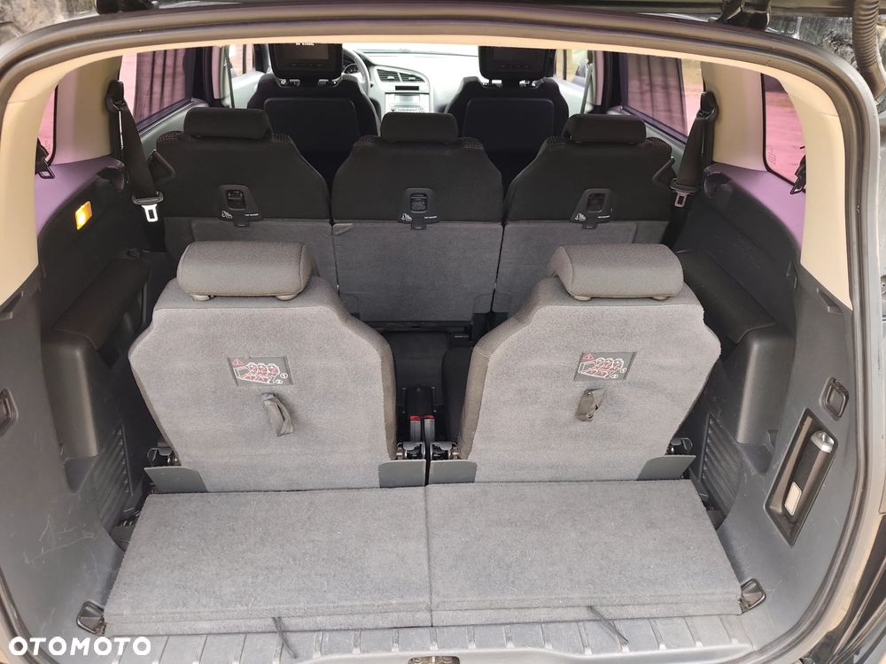 Peugeot 5008 - 31