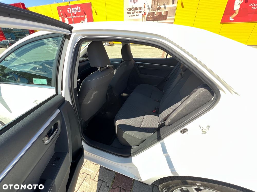 Toyota Corolla 1.6 Prestige - 23