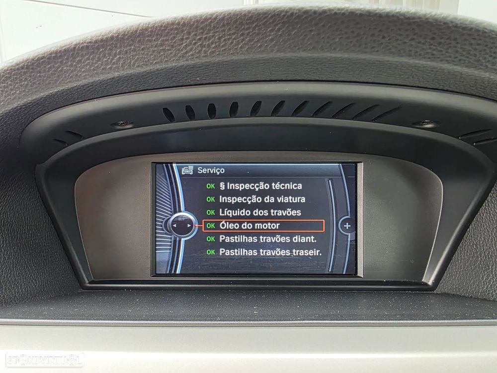 BMW 318 d Sport Line - 21