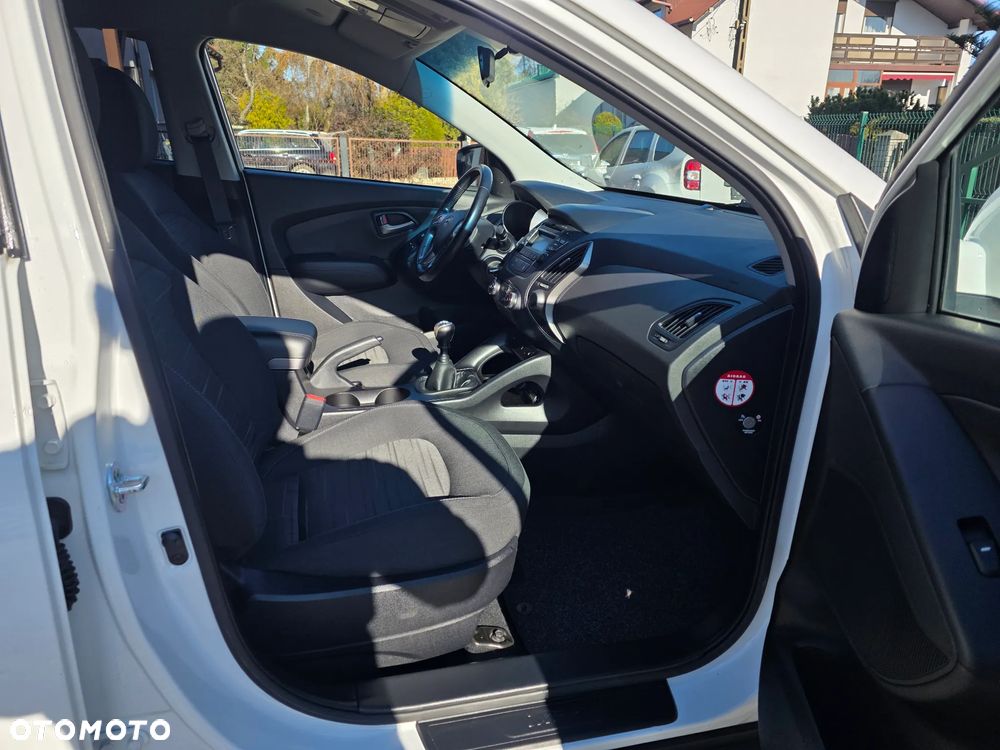 Hyundai ix35 2.0 CRDi 4WD Premium - 6