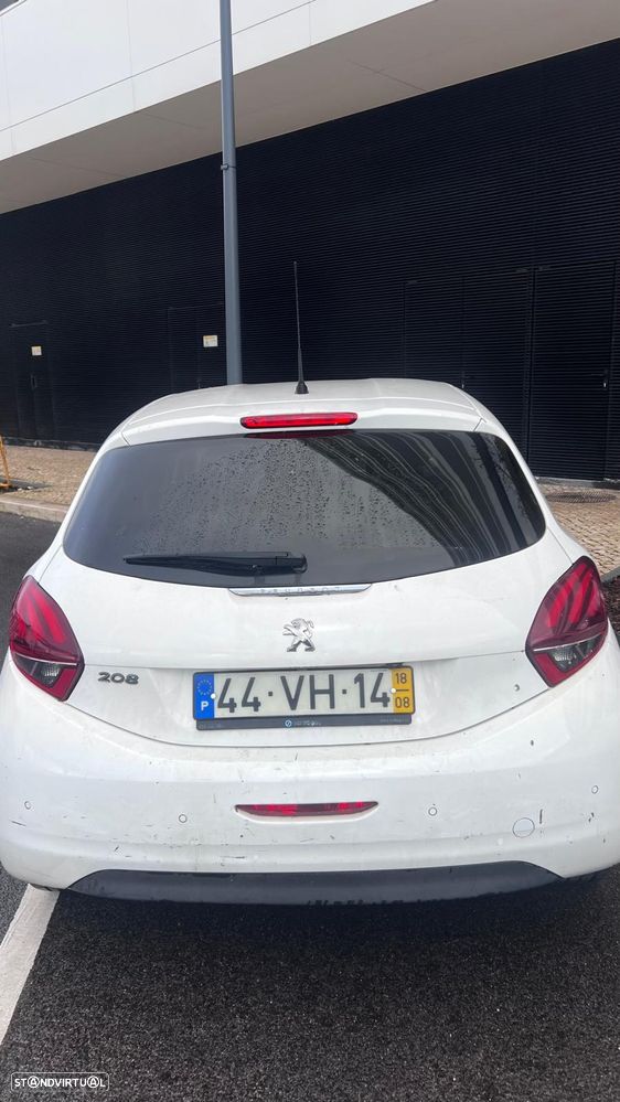 Peugeot 208 1.2 PureTech Signature - 3
