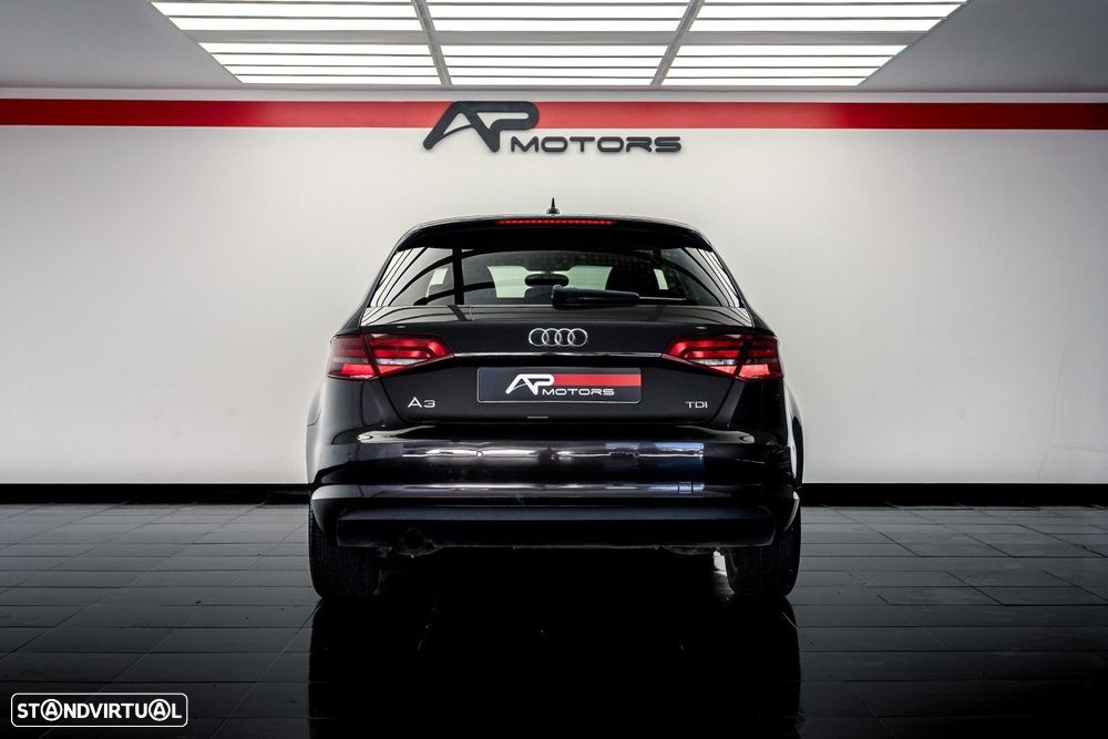 Audi A3 Sportback 1.6 TDI Design - 11