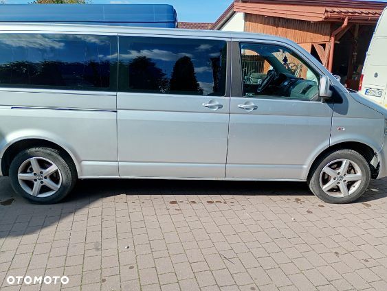 Volkswagen Caravelle - 3